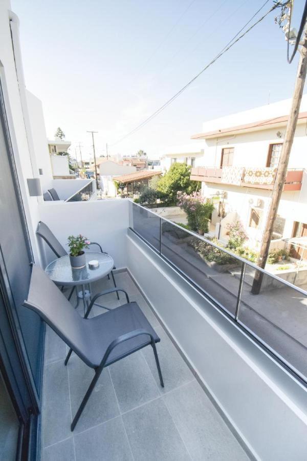 Nick And Helen Perivolia (Rethymno) Exterior foto